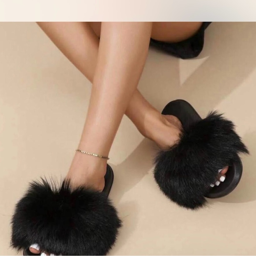 Luxurious Black Fur Slides